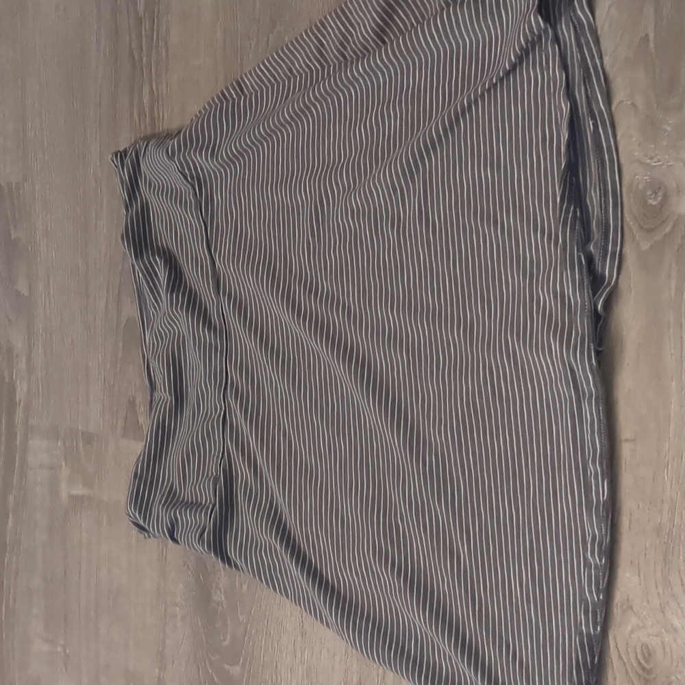 Toad&Co gray striped chaka skirt size medium